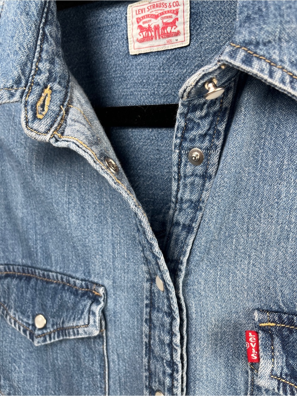 Levi's® Premium ICONIC WESTERN DENIM SHIRT - Picture 11 of 15